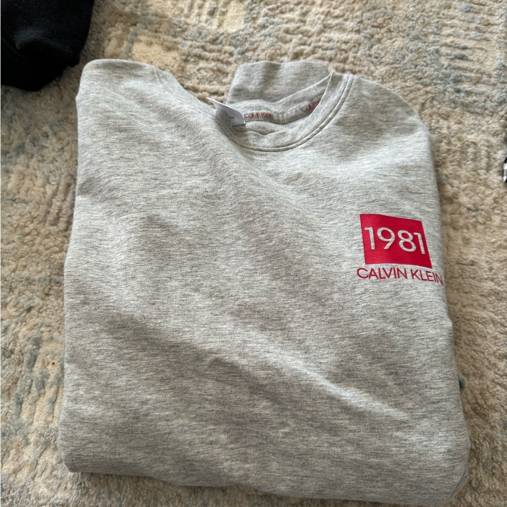 Calvin Klein Long Sleeve T-shirt